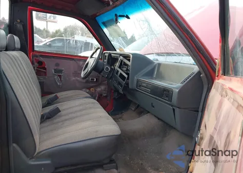 1993 Dodge Dakota from USA, damaged, VIN 1B7FL26X0PS219119